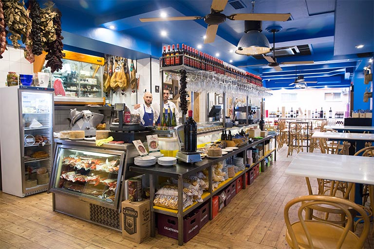 mostrador y barra de la taberna tienda la peseta